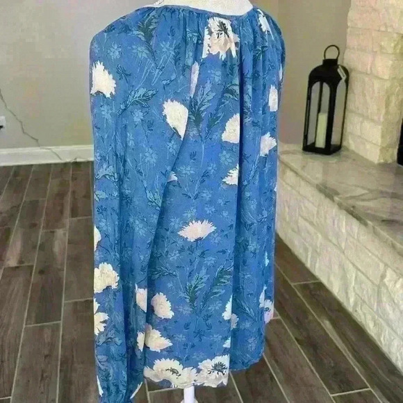 Lucky Brand Sky Blue Floral Blouse - Medium - Picture 8 of 11